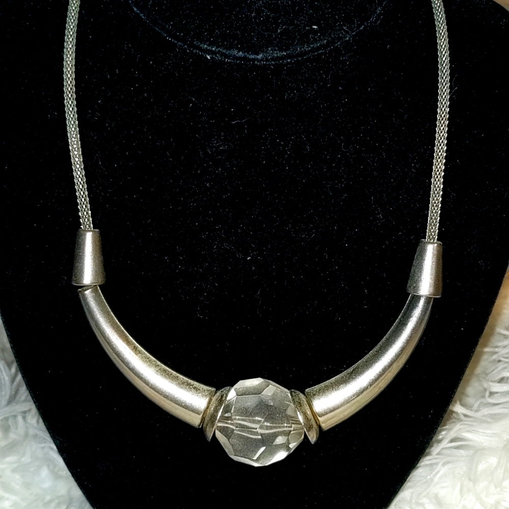 ❤️ Unusual Faceted Crystal Silver Tube Necklace